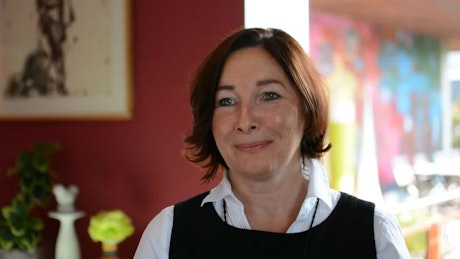 Angelika Guggenberger